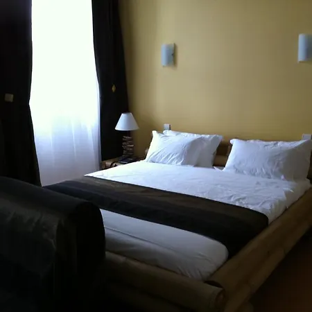 Bellevue Thermes De La Reine فندق