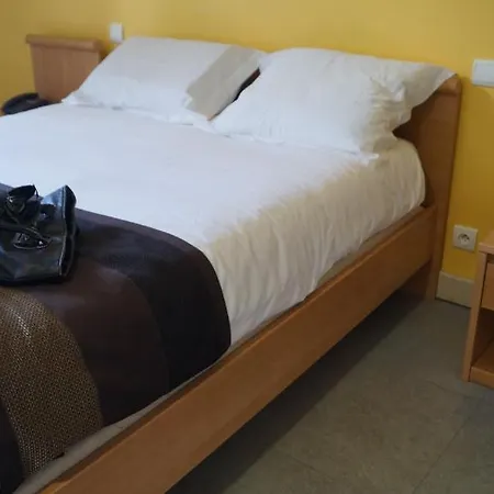 فندق Bellevue Thermes De La Reine Bagnères-de-Bigorre