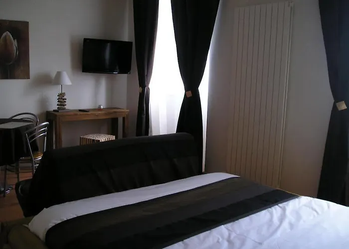 호텔 Bellevue Thermes De La Reine 바네르드비고르